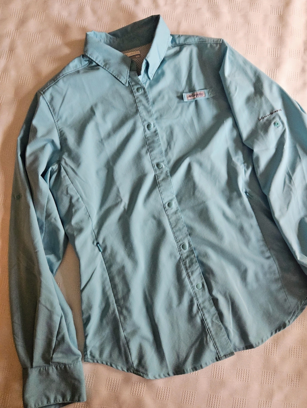 Columbia UPF 40 Sun Protection Women's Medium Long-Sleeve Button Shirt
